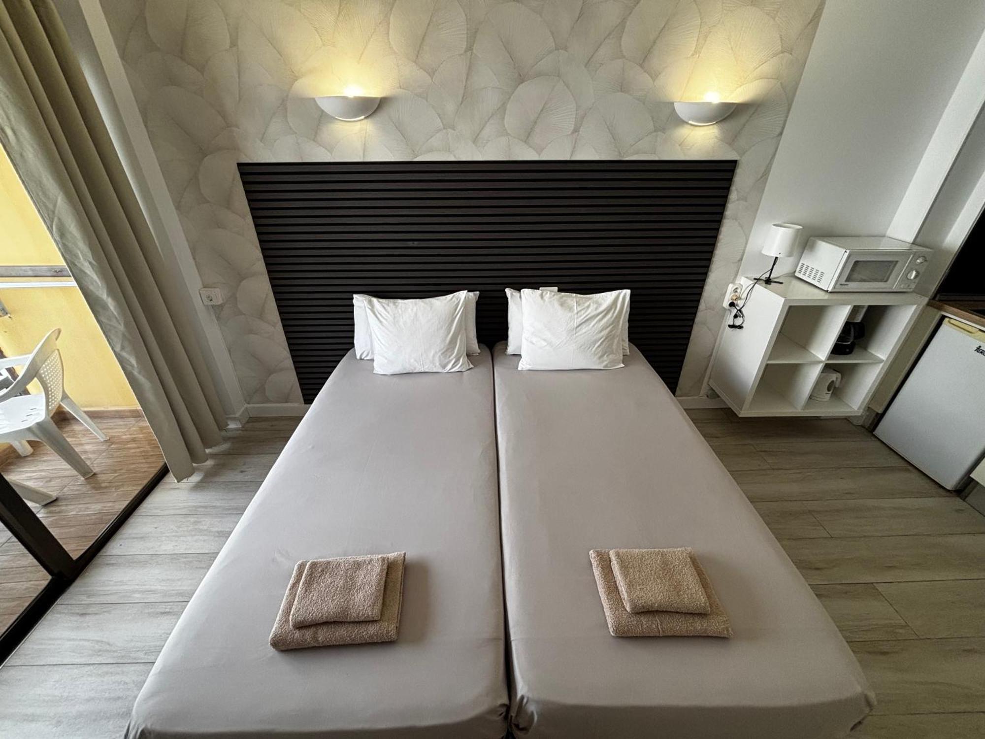 Cozy Studio In Los Cristianos Beach Free Wifi Arona  Buitenkant foto
