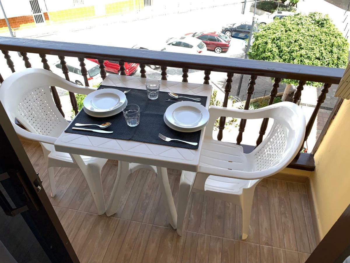 Cozy Studio In Los Cristianos Beach Free Wifi Arona  Buitenkant foto
